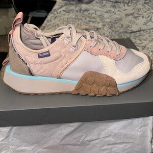 Palladium Women's Cream and Tan Sneakers